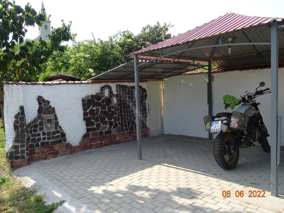 Guesthouse Ilona Velky Kamenec Exterior photo